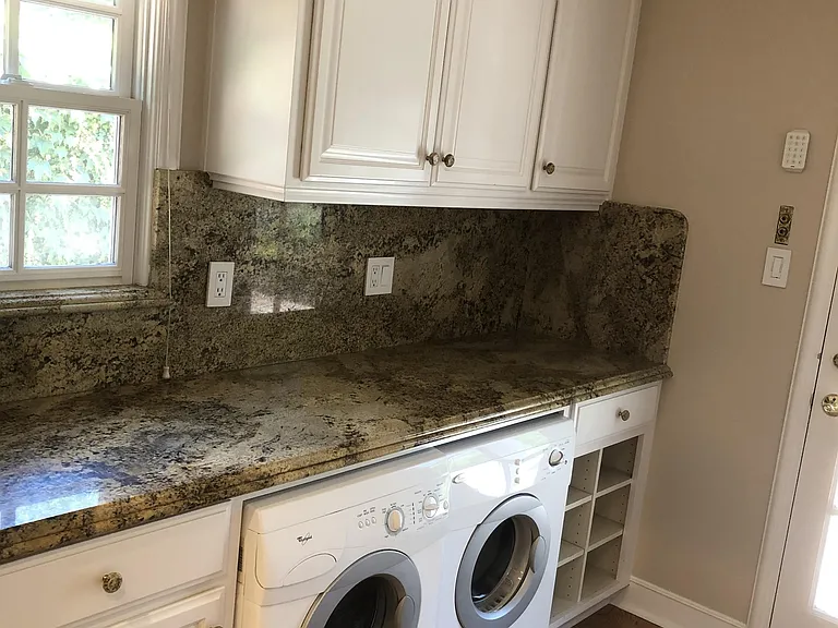 1051 Cherry Ave — Photo 8