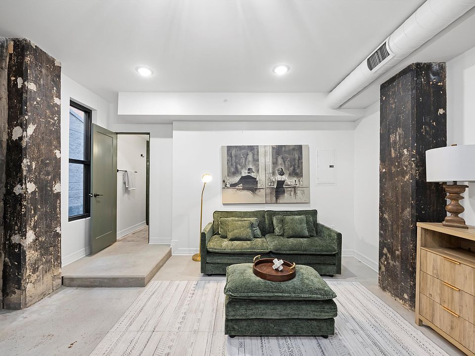 1st image of 117 E 7th St #411-D