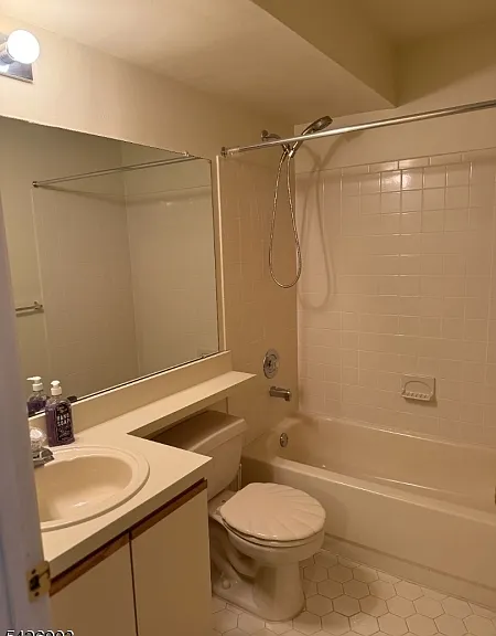 31 Marrow St — Photo 18