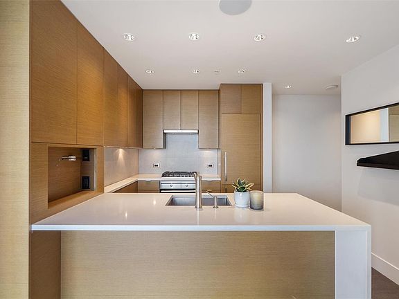 2nd image of 83 Saghalie Rd #809