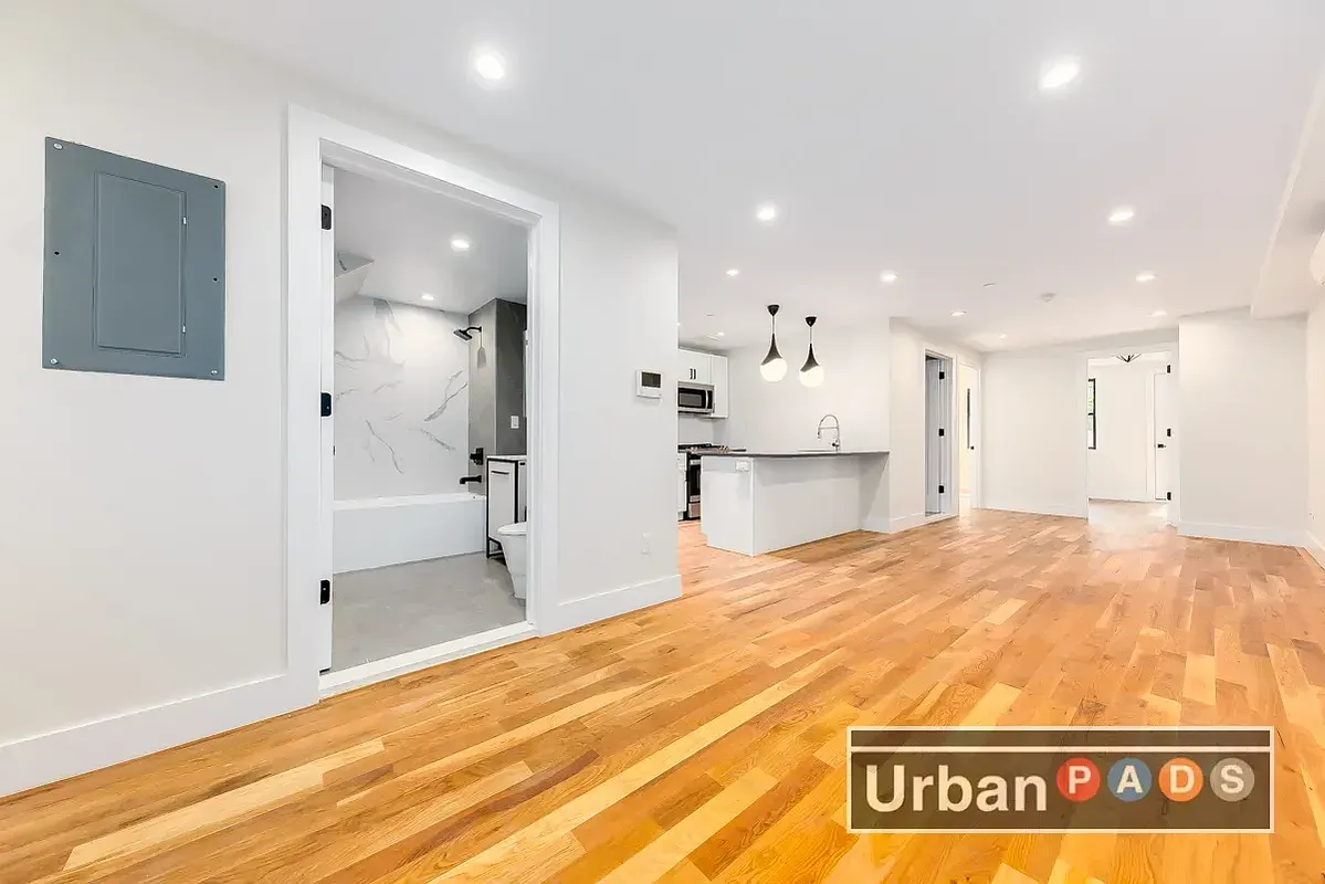 184 Adelphi Street 3C