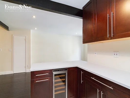 Sold by Evans Nye, Inc | media 5