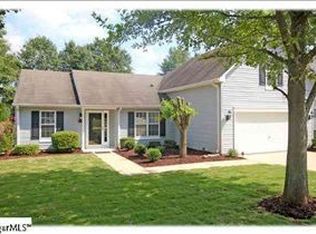 11 Oxbow Ct, Simpsonville, SC 29680
