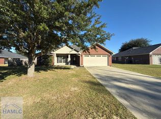 303 Camden Ct, Hinesville, GA 31313