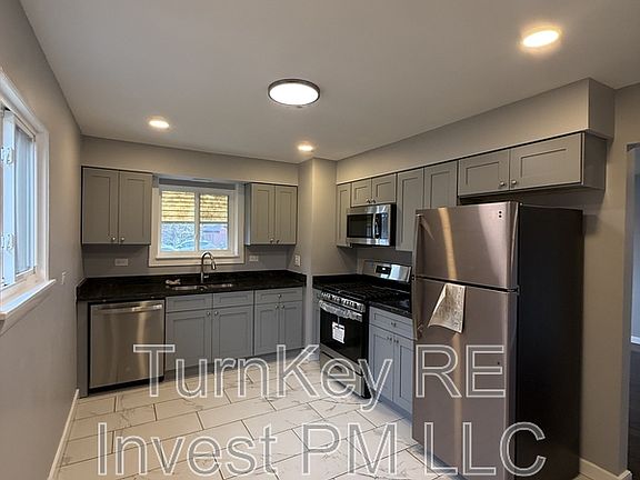 2nd image of 7732 S Lotus Ave