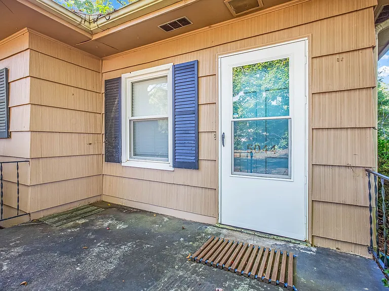 5038 Pinewood Dr — Photo 15