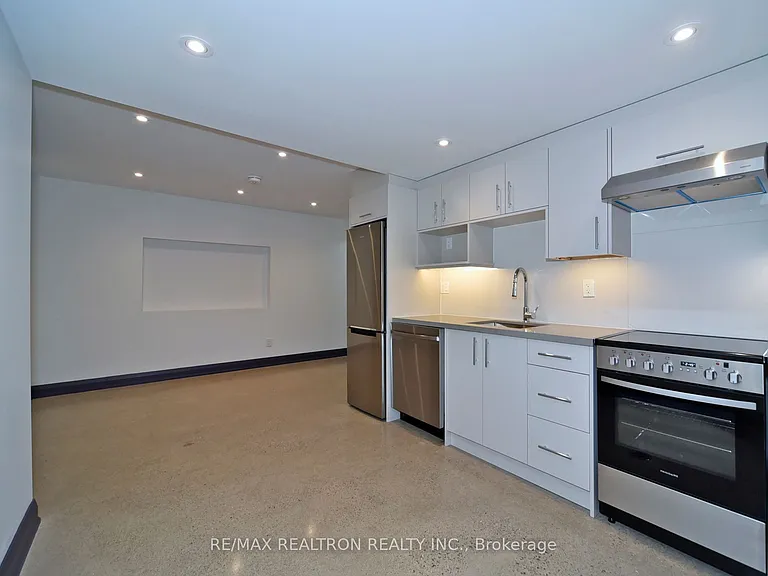 230 Boon Ave #2 — Photo 8