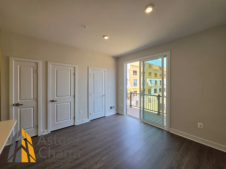 2928 Maisel St — Photo 7
