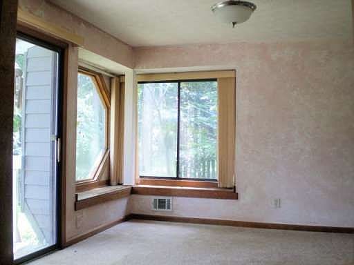 5th image of 1230 Hollytree Ln