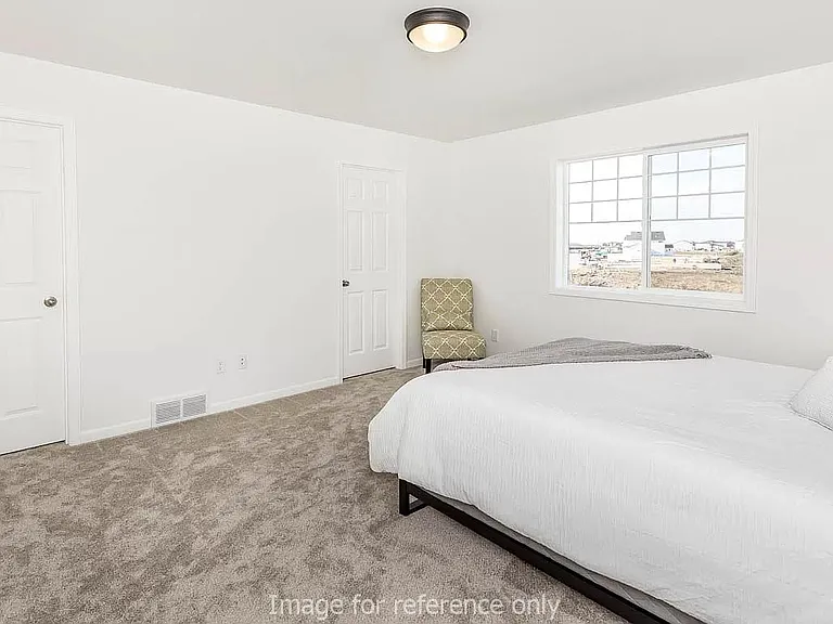 820 Cathy Dr W — Photo 29