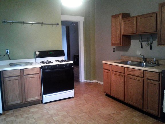 3rd image of 2714 N Mozart St #2