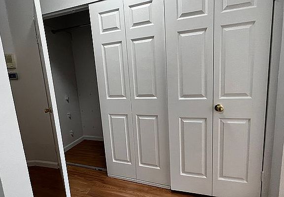 2nd image of 5013 10th Ave #2R