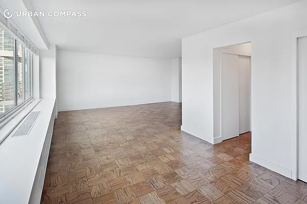 Rented by Compass | media 22