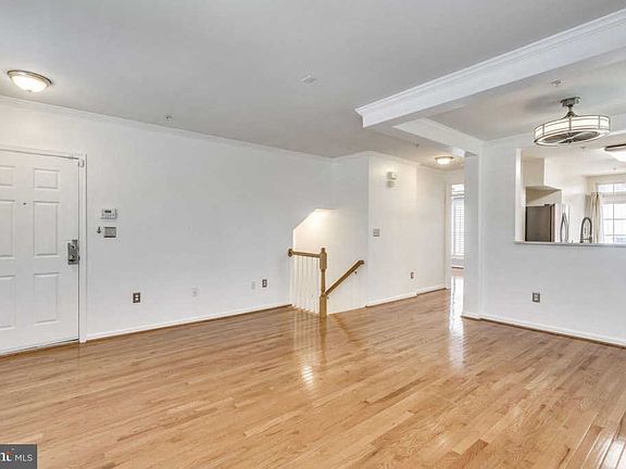 4th image of 1601 Potomac Greens Dr