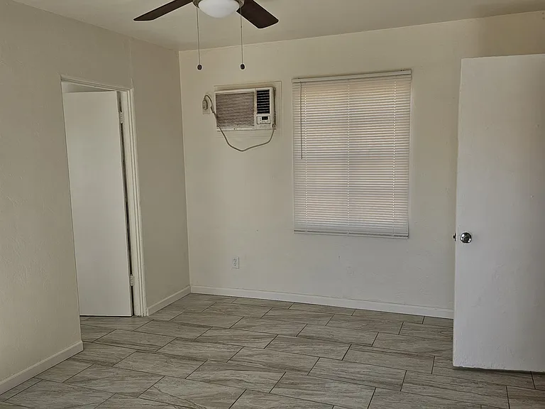 2232 E Garfield St #4 — Photo 11