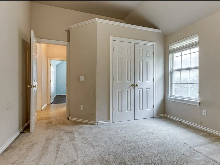 16605 Farmington Way — Photo 13