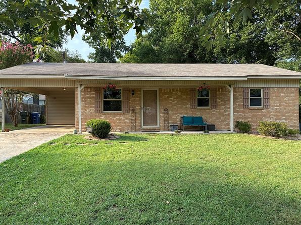 2000 Marilyn Dr