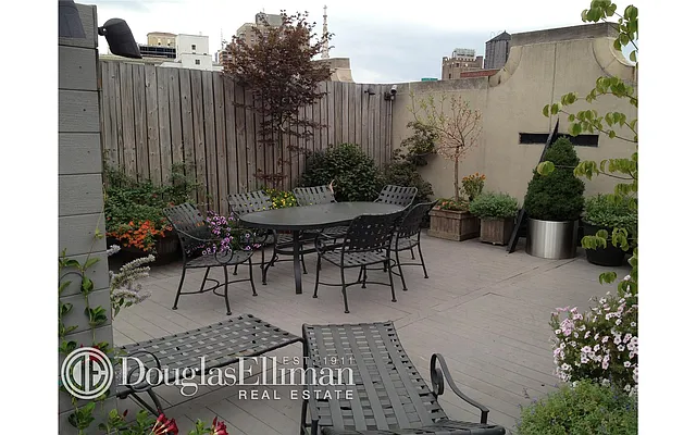 Sold by Douglas Elliman | media 10