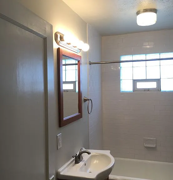 1444 N Euclid Ave — Photo 10