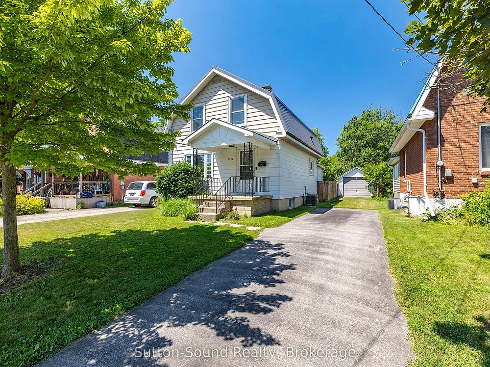 1st image of 1540 5th Ave W