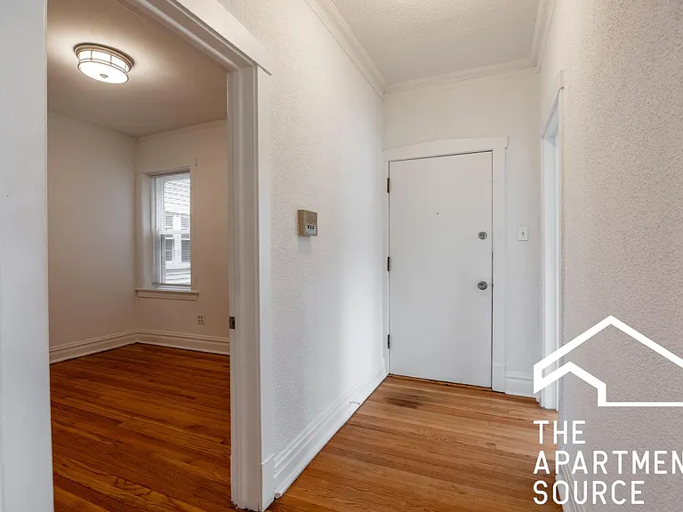 4652 W Palmer St #1 — Photo 15