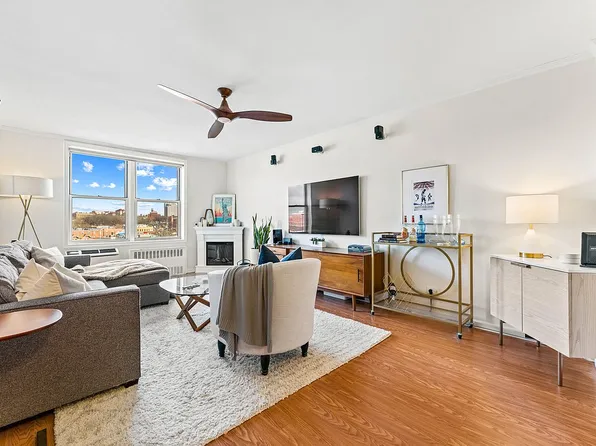 60-11 Broadway #5S, Queens, NY 11377