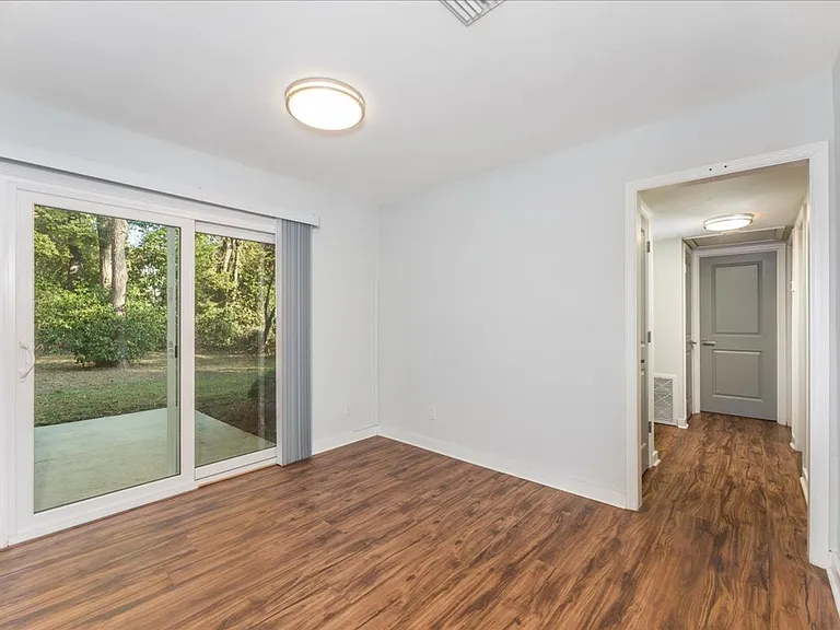 1707 Hall Dr — Photo 8