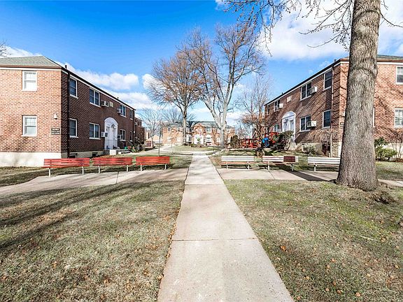 3rd image of 25321 61st Ave