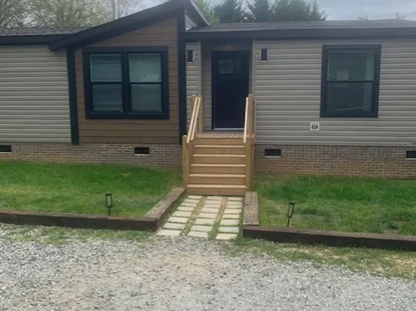 561 Morris Bridge Rd, Roebuck, SC 29376