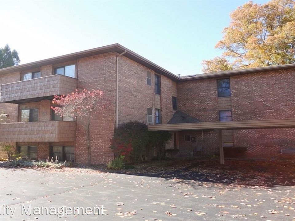 1st image of 181 Maplewood Dr APT 4