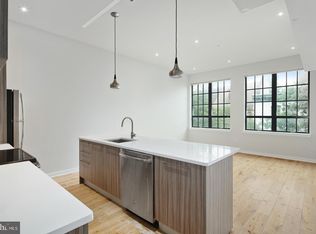 412-26 S 13th St #310, Philadelphia, PA 19147