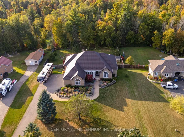 9344 County Road 1 Rd, Adjala Tosorontio, ON L0N 1P0