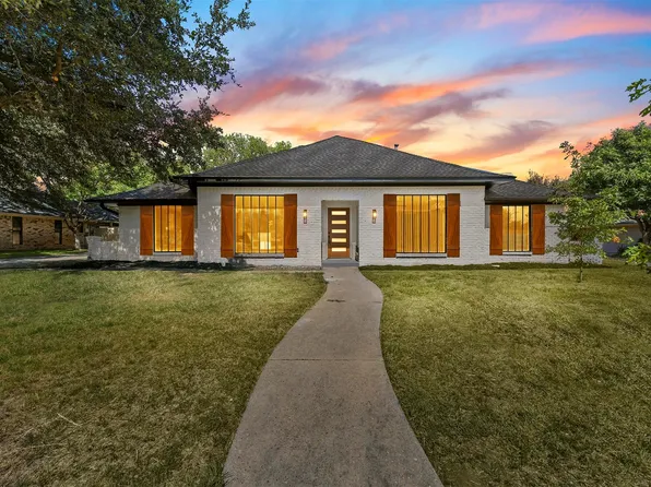 221 Glenmere Dr, Highland Village, TX 75077