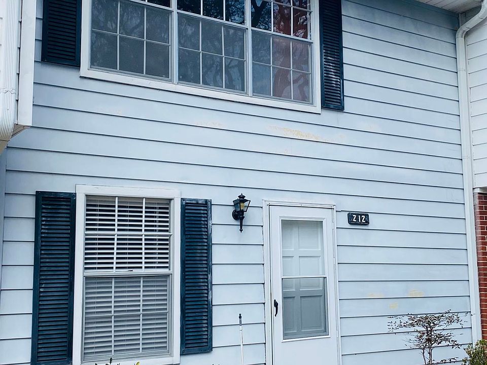 1st image of 212 Kettering Ct