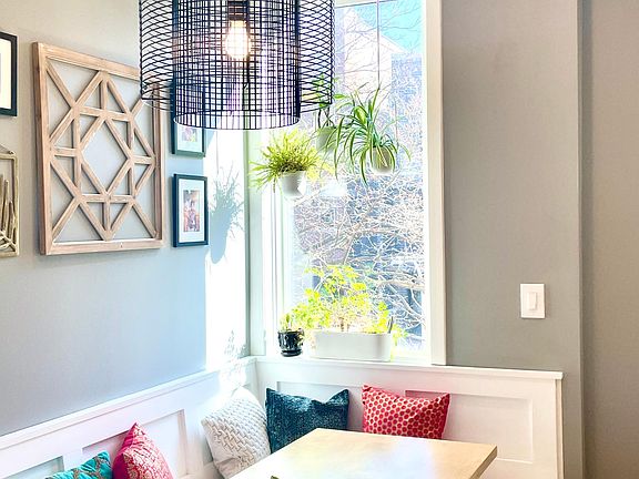 Custom made dining nook