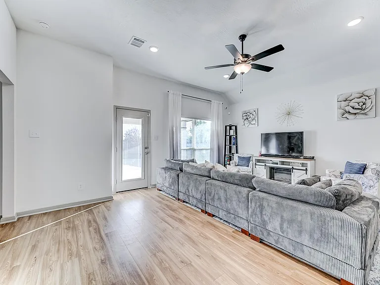 204 Shoreview Dr — Photo 19