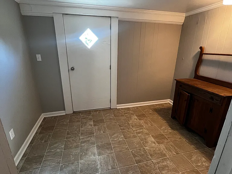 Beeswax Ln — Photo 11