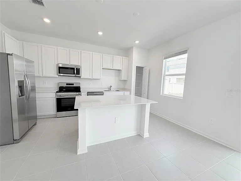 3076 Chromatic St — Photo 5