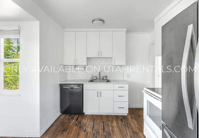 1345 N 300 W — Photo 13