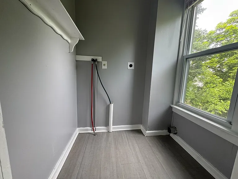 41-43 New St #2 — Photo 7