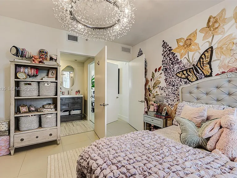 6000 Collins Ave #523 — Photo 33