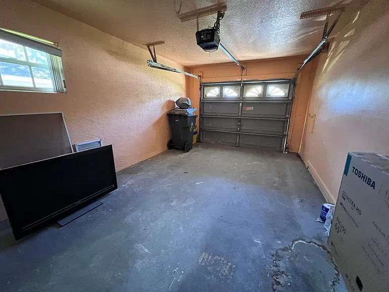 1598 Hawthorne Pl — Photo 34