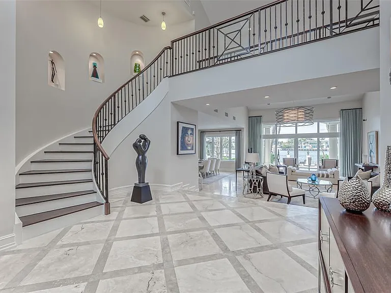 1313 E Lake Dr — Photo 18