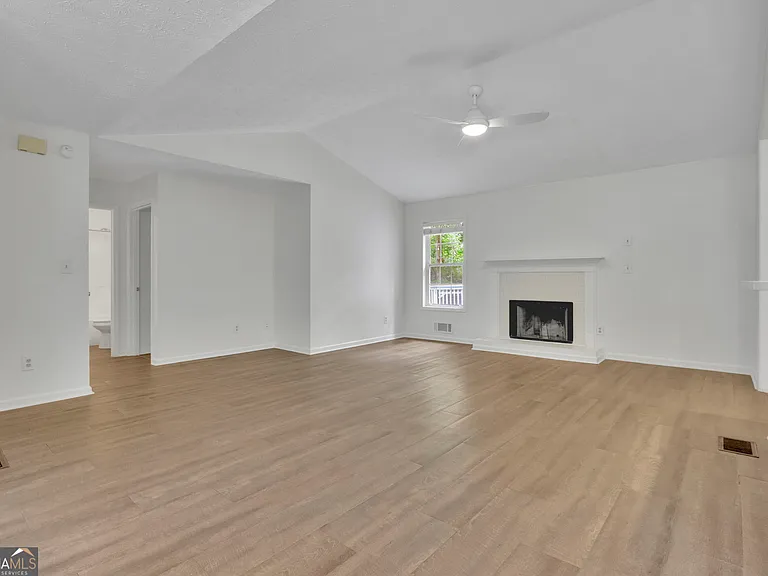 1145 Brook Meadow Ct — Photo 8