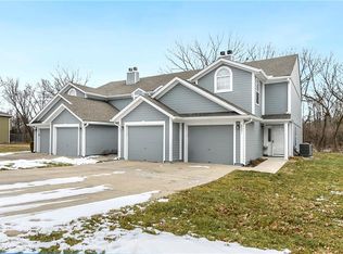 6033 Moonstone Dr, Lees Summit, MO 64064