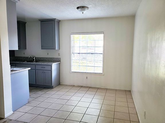 5th image of 15807-15815-1581 Landmark Dr #15807-1