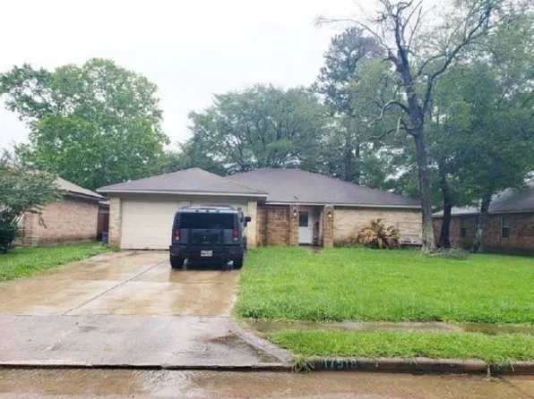 17518 Mallett St, Crosby, TX 77532