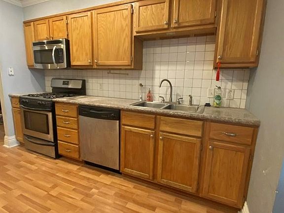 3rd image of 2607 Avenue F