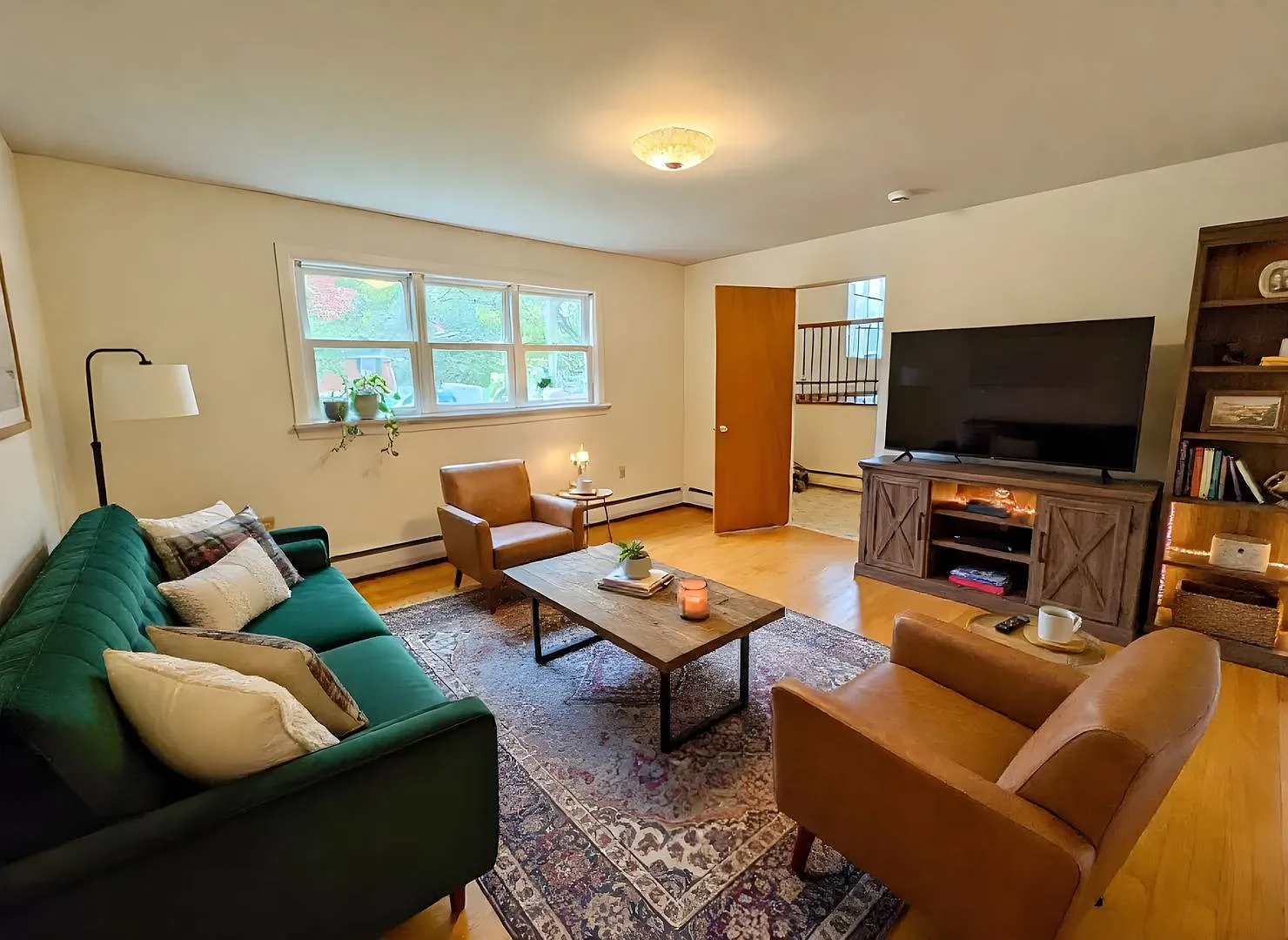 3 Bedroom 1.5 Bathroom in Harrisburg -Central Dauphin SD! — Photo 4