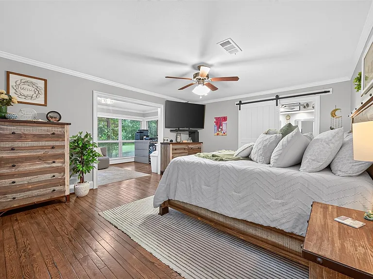 746 Stone Mountain Dr — Photo 35